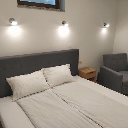 דולנז'סקה טופליסה Apartmaji Maln מראה חיצוני תמונה