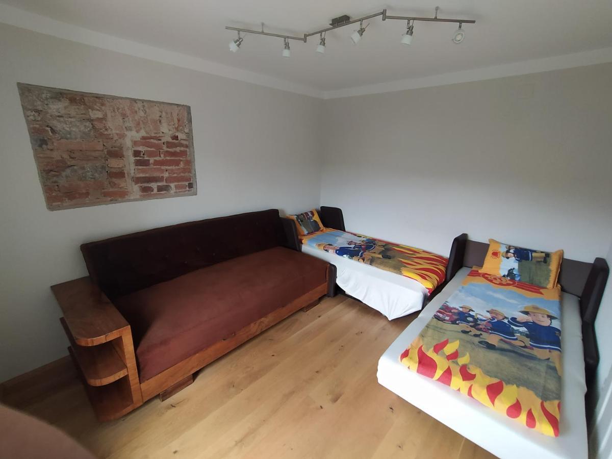 דולנז'סקה טופליסה Apartmaji Maln מראה חיצוני תמונה