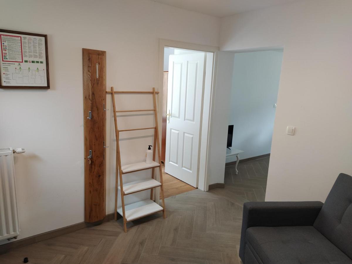 דולנז'סקה טופליסה Apartmaji Maln מראה חיצוני תמונה
