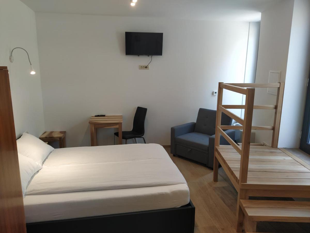 דולנז'סקה טופליסה Apartmaji Maln מראה חיצוני תמונה