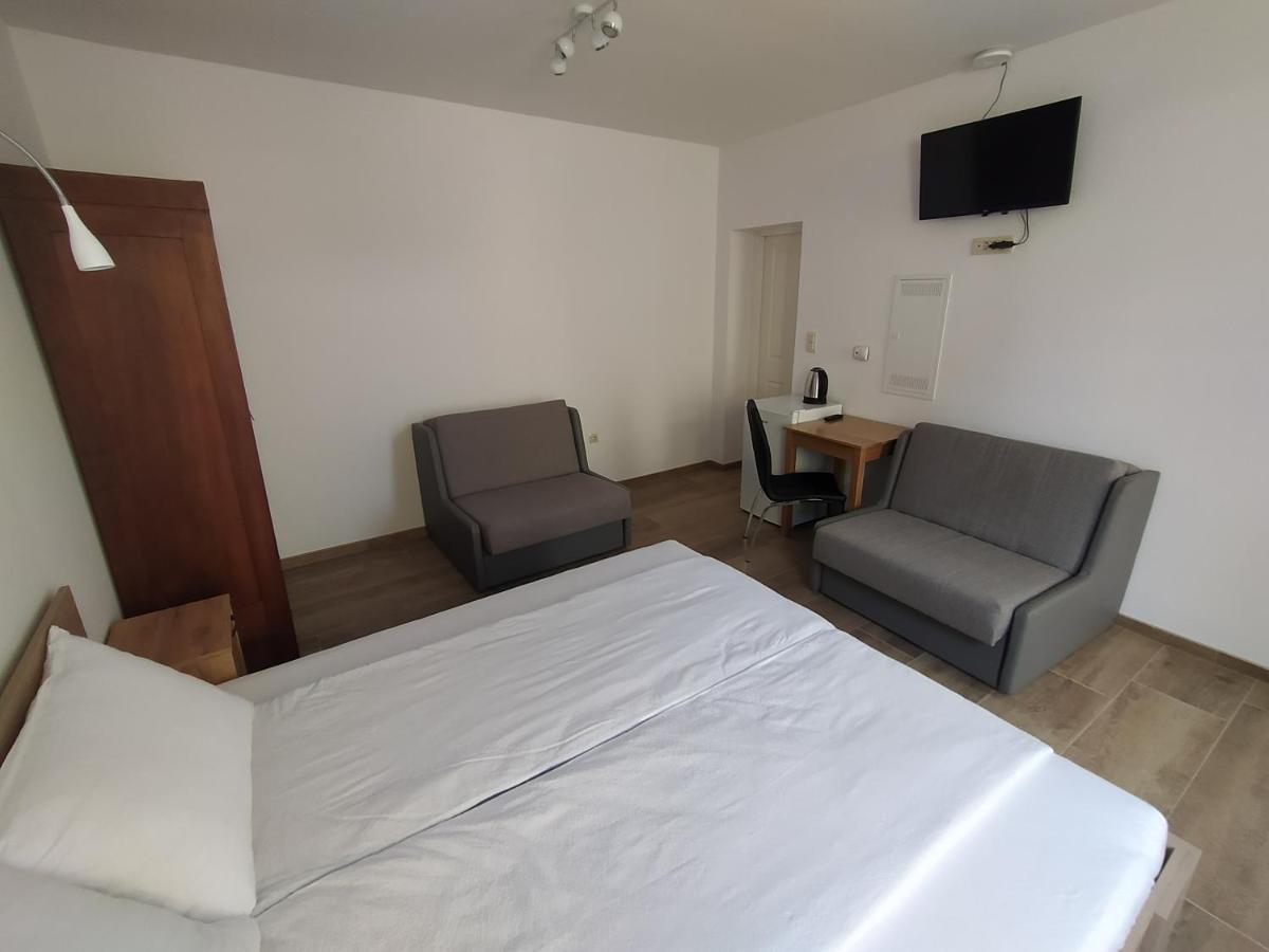 דולנז'סקה טופליסה Apartmaji Maln מראה חיצוני תמונה