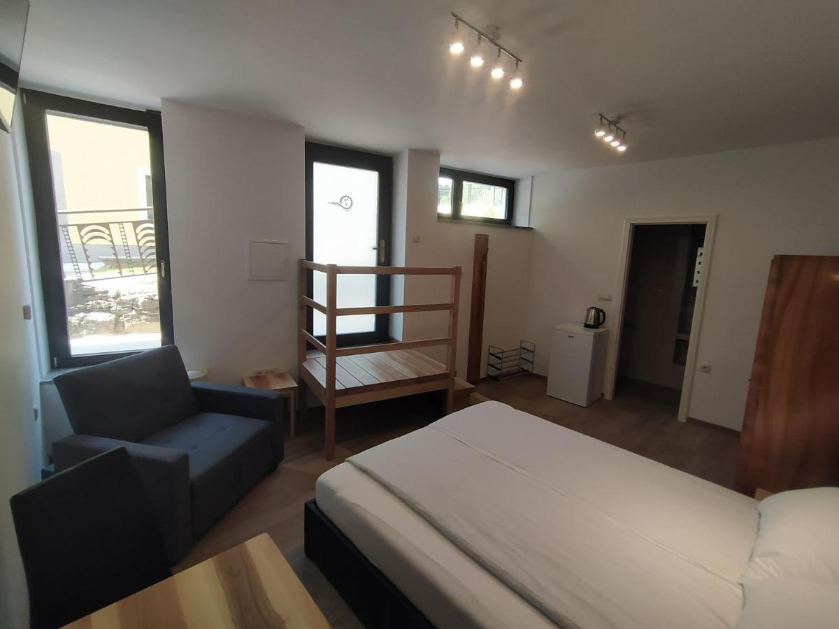 דולנז'סקה טופליסה Apartmaji Maln מראה חיצוני תמונה